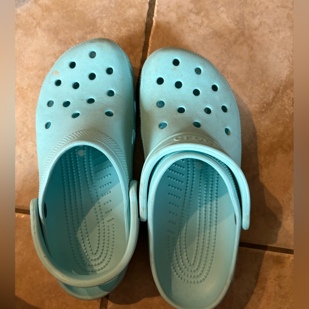 Crocs